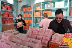 老手艺遇见新世代，酥香里延续中秋记忆